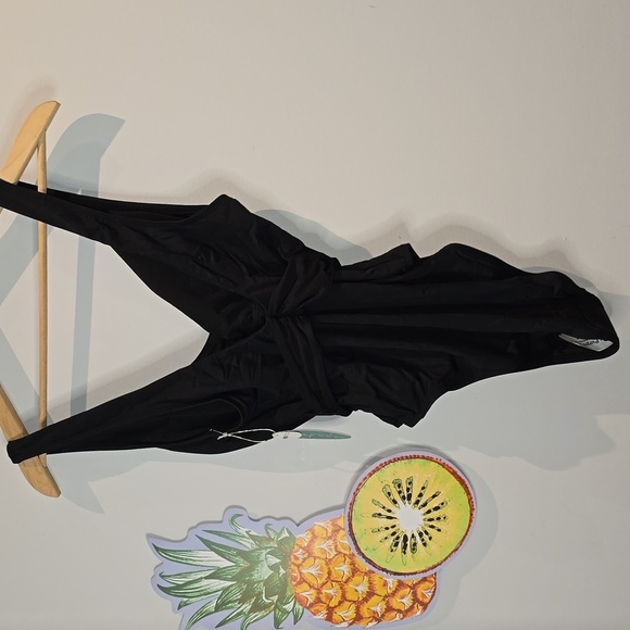 Mynah - Stylish Black One Piece Swimsuit with Tie​​ - Picture 5 of 12
